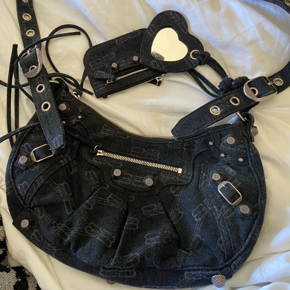 Balenciaga La cagole bag